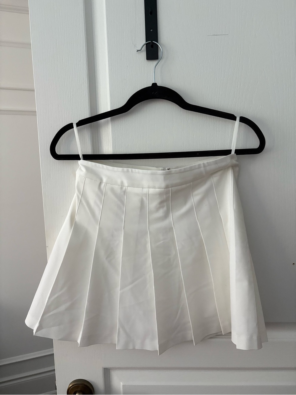 Aritzia White Pleated Skater Mini Skirt